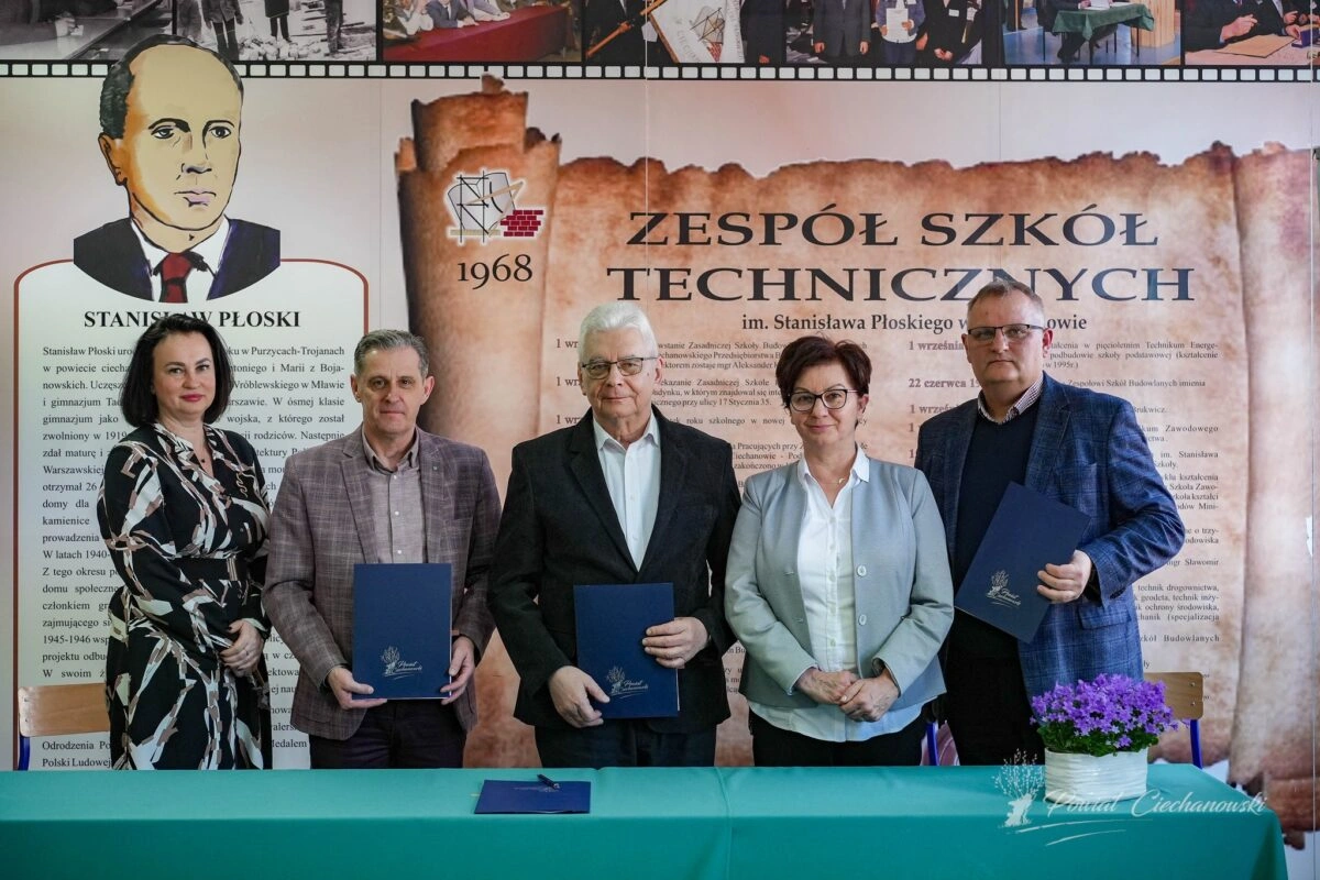 649700498_905391025804843_3690910271558330055_n